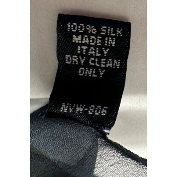 Gap Silk Dark Floral Square 20x20 Scarf Made in Italy - Picture 4 of 4